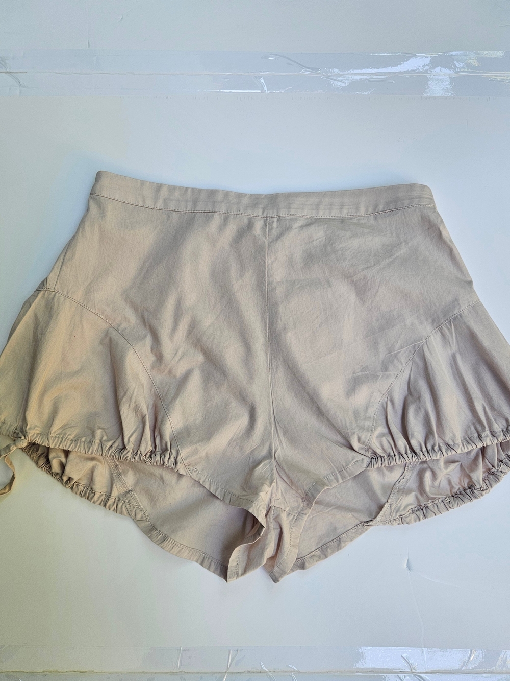 ​Free People free-est Beige Bubble Bloomer Shorts 100 % Cotton NWOT India Size S